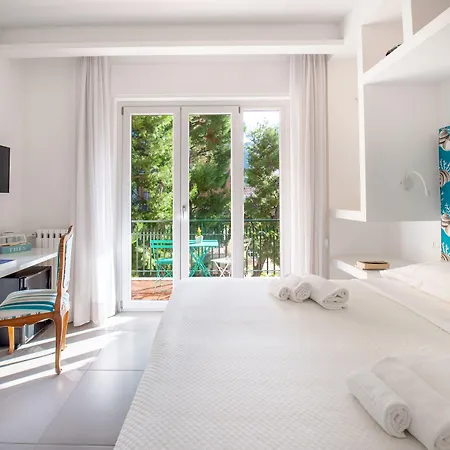 Bed & Breakfast Casa Evelina 4*